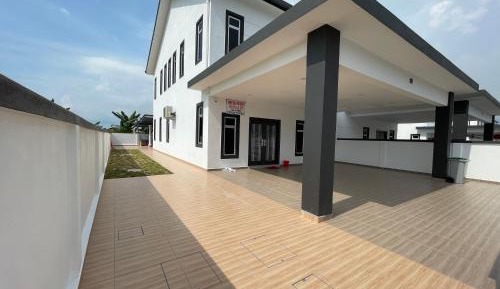 Four-Bedroom Vacation Home