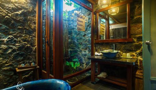 Premium Tonkin Garden Bungalow