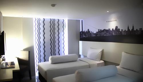 Cozy Twin Room