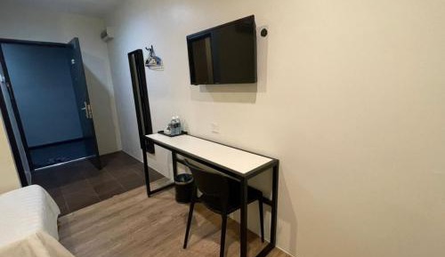Standard Twin Room (No Window)