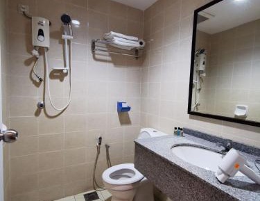 Deluxe Queen Room with Two Queen Beds