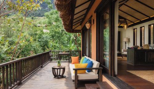 Junior Suite with Balcony