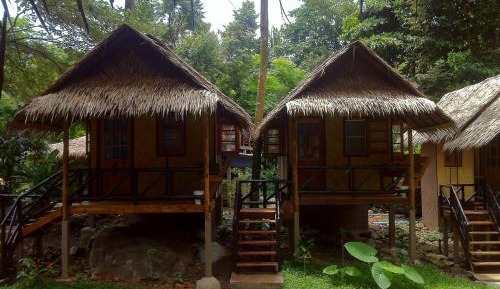 Bungalow with Fan