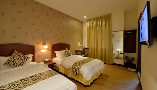 Deluxe Double or Twin Room
