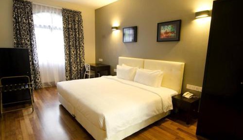 Shasta Family Suite