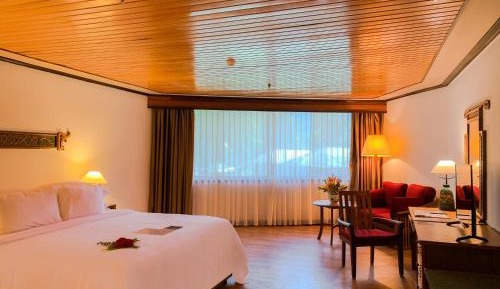 Superior Poolside Room One King