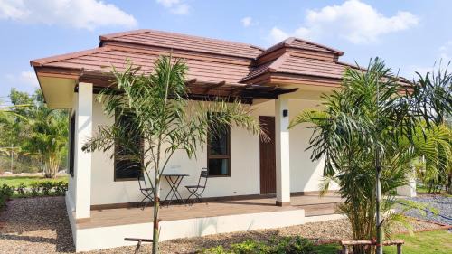 Deluxe Bungalow