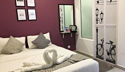 Standard Queen Room