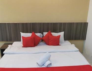 Deluxe King Suite