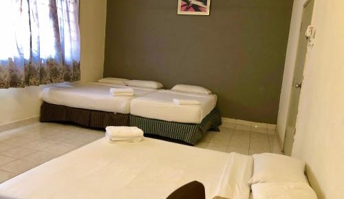Deluxe Family Suite