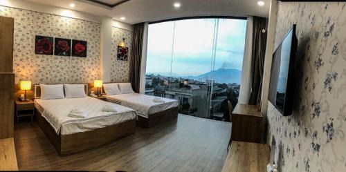 Triple Room with City View