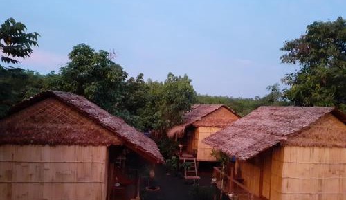 Single Room with Private Bathroom