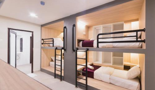 Mixed Dormitory Room
