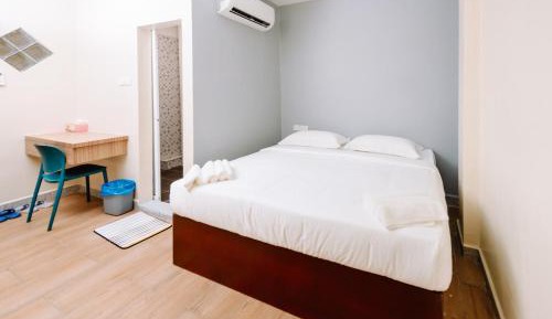 Standard King Room - No Window