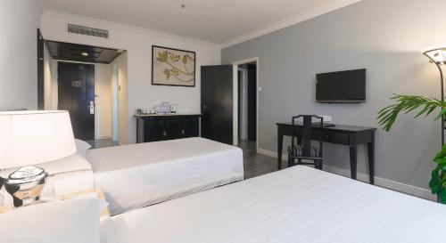 Deluxe Family Suite