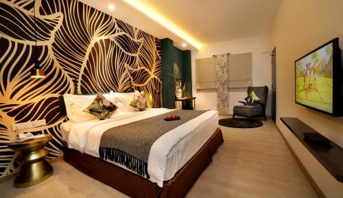 Premier King Room - Connecting (Subject availability)