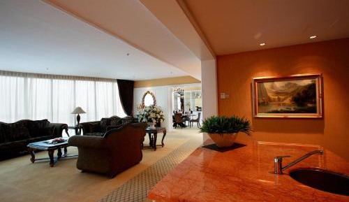 Presidential Suite