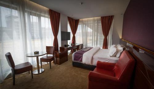 Premier King Room
