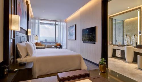 Signature Banyan Retreat King