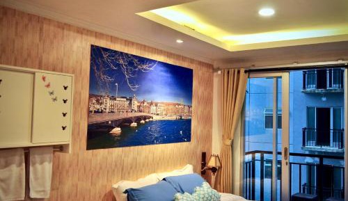 Queen Room with Balcony