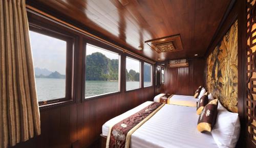 Triple Room with Sea View