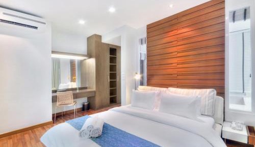 2-Bedrooms Corner Suite