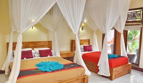 Triple Room with Bath