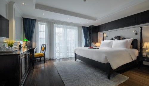 Premier Deluxe Double Room with Balcony