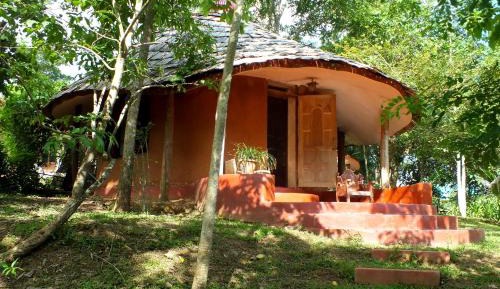 Bungalow with Patio