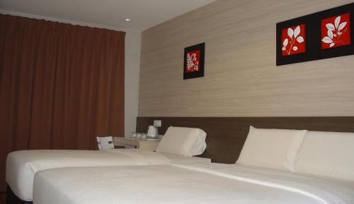 Deluxe Family Room