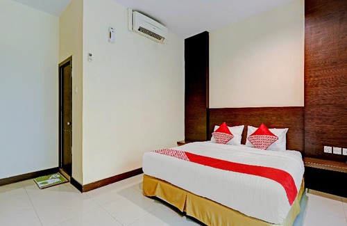 Lubuk Baja Hotel | OYO 90350 Hotel Five Star 2