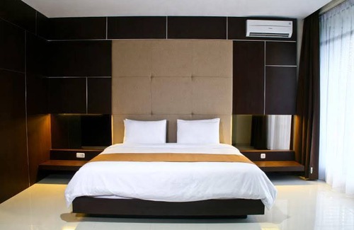 Sukabumi Hotel | Balcony Hotel Sukabumi