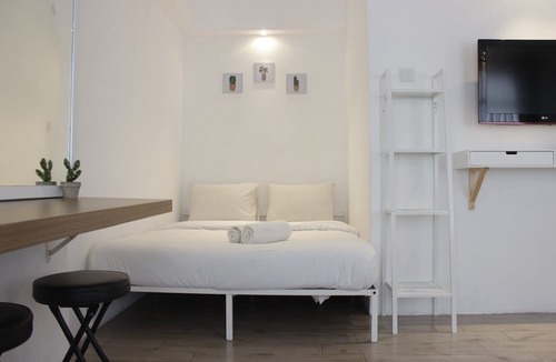 Bandung Hotel | Modern Chic Studio Room at Grand Asia Afrika Apartment