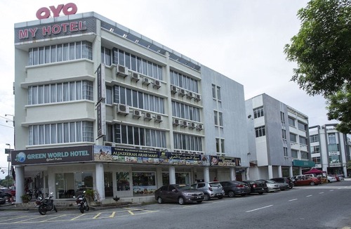 Bandar Seri Putra Hotel | OYO 89966 Green World Hotel @ Seri Putra