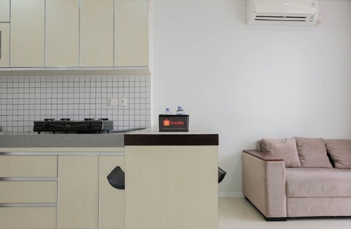 Pinang Hotel | Luxurious and Comfy 2Br Paddington Heights Alam Sutera Apartment