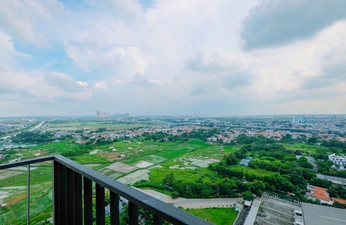 Cikarang Hotel | Trendy and Spacious Studio Azalea Suites Apartment