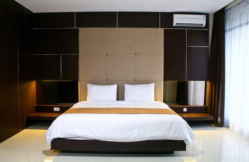 Sukabumi Hotel | Balcony Hotel Sukabumi