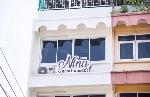 Wat Bowon Niwet Hotel | Nina Guesthouse