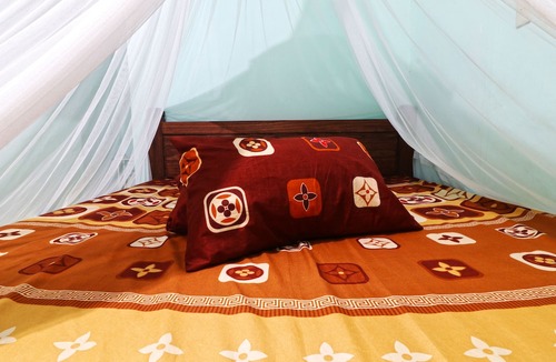 Bukit Lawang Hotel | Fadhil Guest House