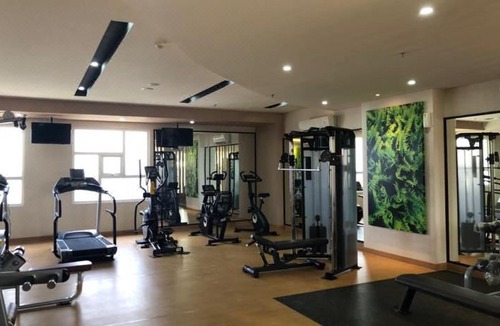 Chinatown Hotel | Lucky Tower Residence 2BR Top Floor CONDO