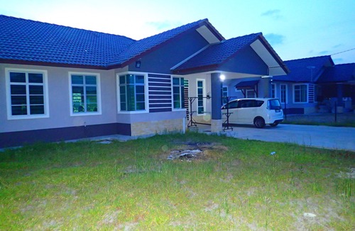 Bachok Hotel | RizQin Homestay Bachok