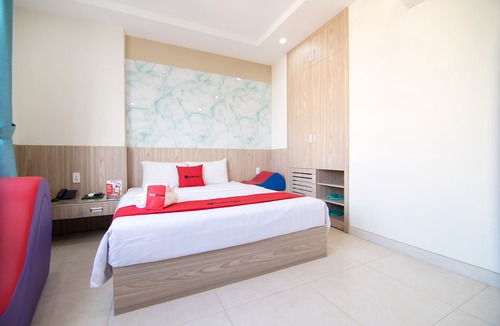 Binh Thanh Hotel | RedDoorz Plus near Gia Dinh International Hospital 2