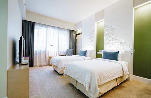 Kampung Sembulan Hotel | Raia Hotel Kota Kinabalu