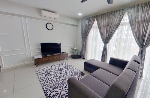 Presint 15 Apartment | Alyssa Dwiputra Homestay
