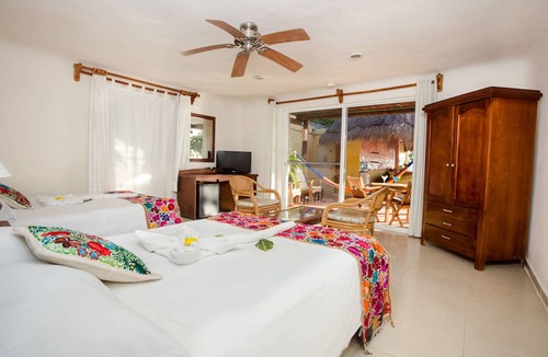 Isla Mujeres Hotel | Hotel La Joya