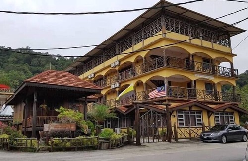 Lumut Hotel | Kamila Teluk Senangin