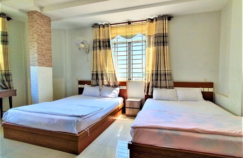 Ninh Kieu Hotel | Viet Phuc Hotel