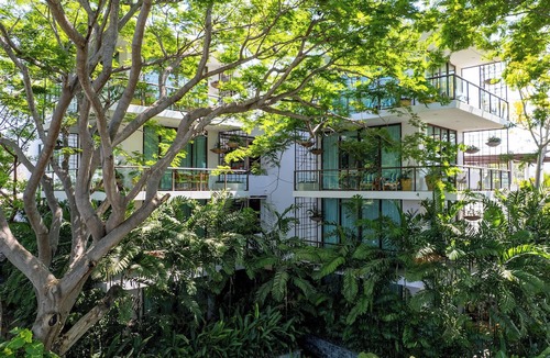 La Puntilla Hotel | Kovay Gardens