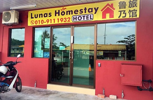 Batu Enam House | Lunas Homestay by Yolodge