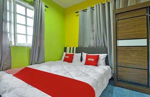 Kampung Penarik Hotel | OYO 90744 Bari Indah Beach Resort
